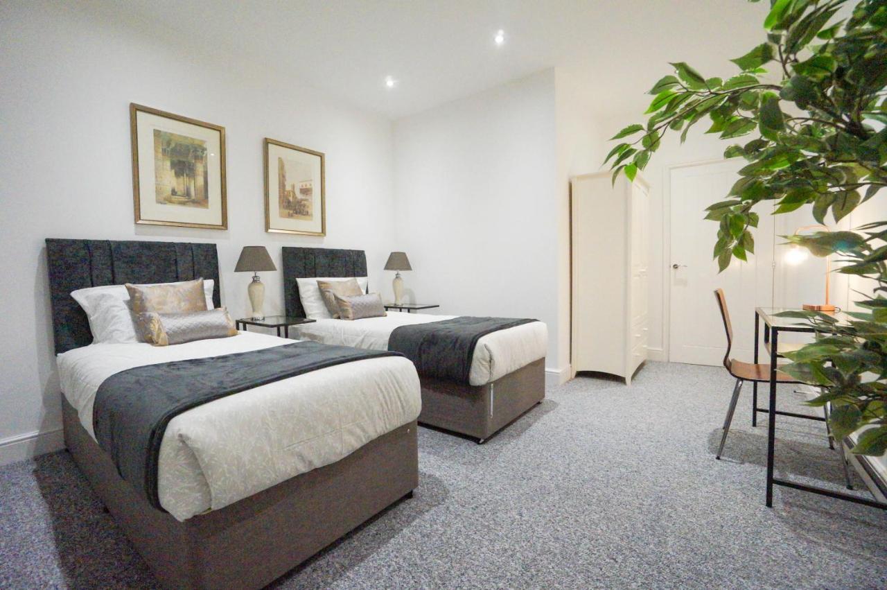 AAA STAY UK LTD Premium Apartment Thatcham Exterior foto