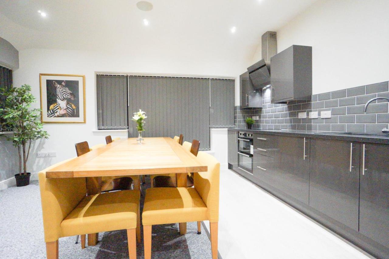 AAA STAY UK LTD Premium Apartment Thatcham Exterior foto