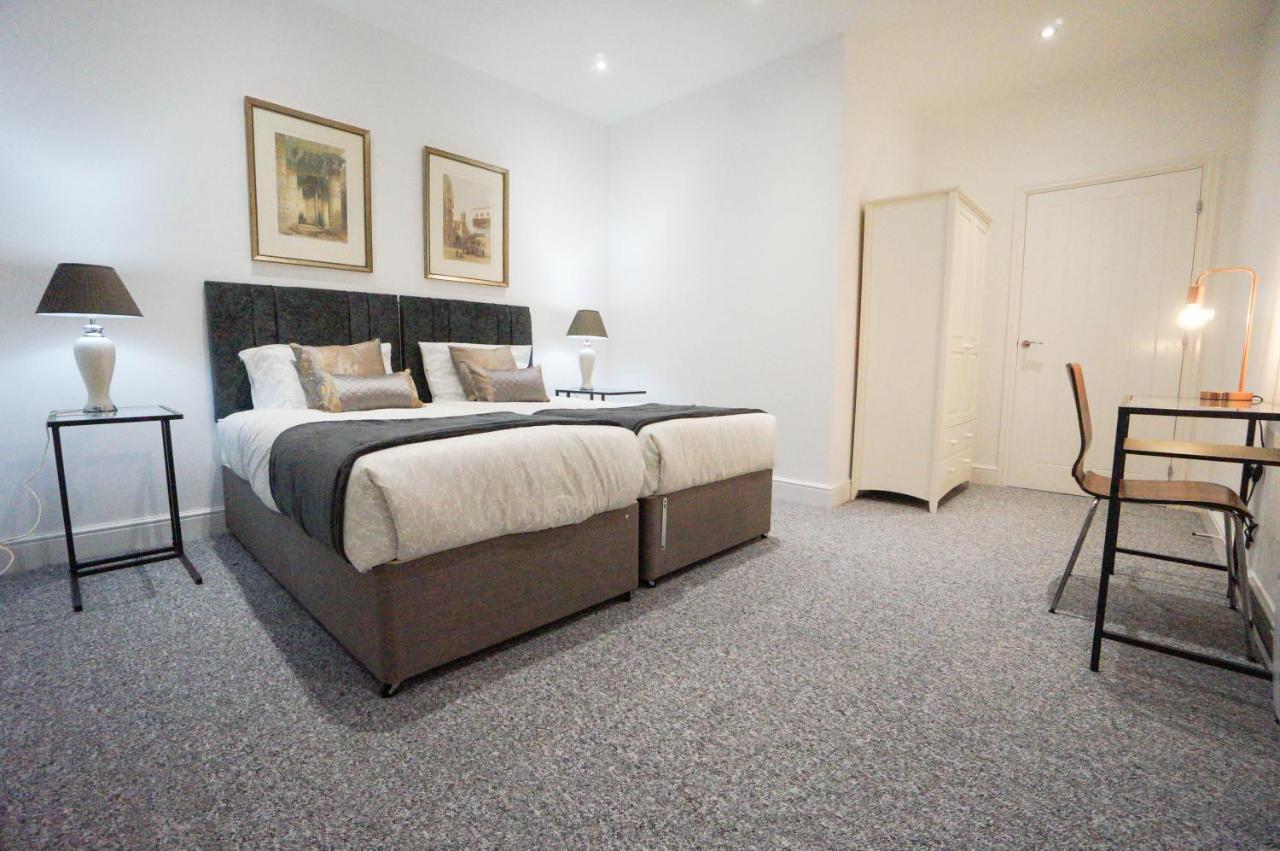 AAA STAY UK LTD Premium Apartment Thatcham Exterior foto