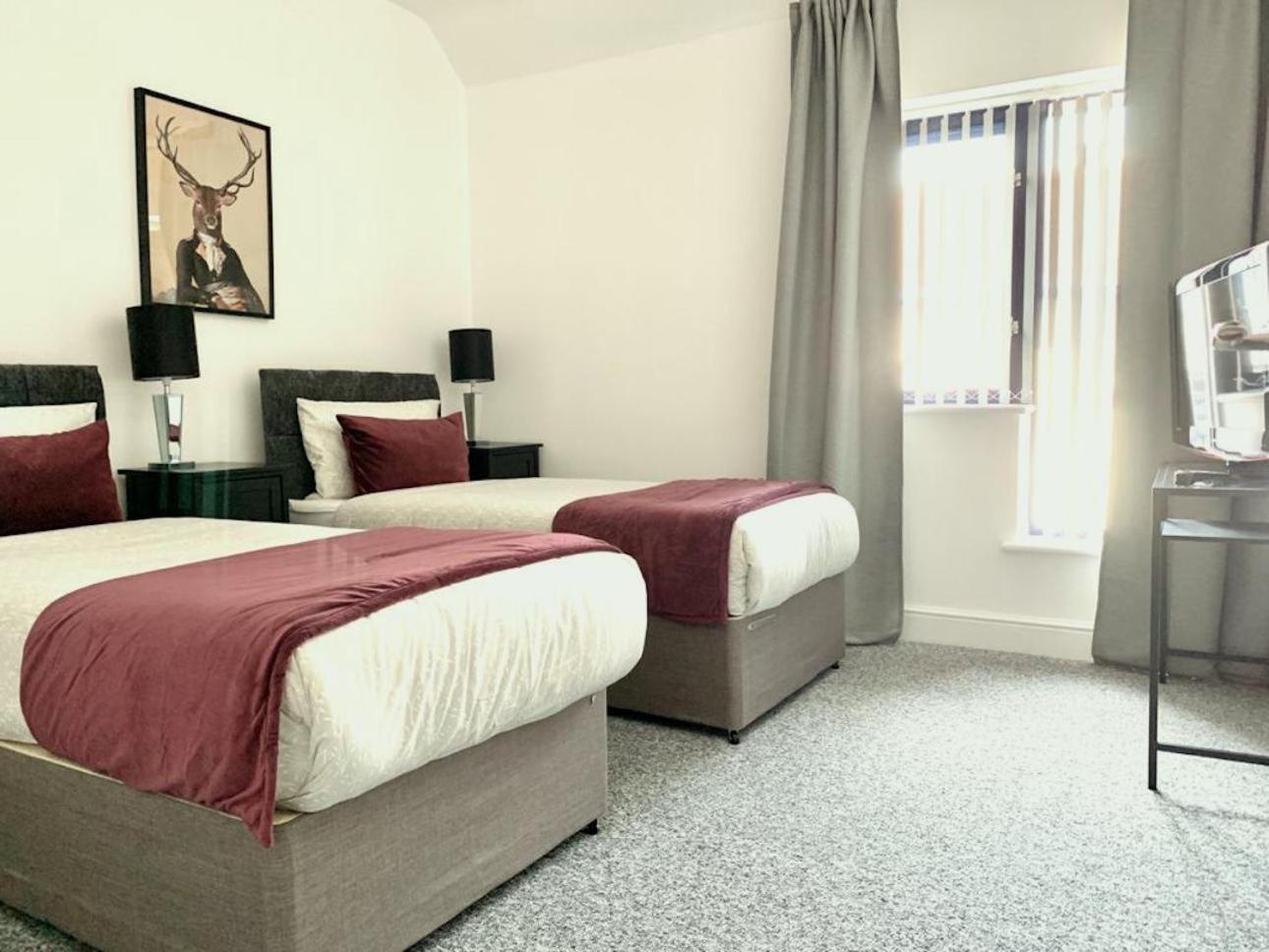 AAA STAY UK LTD Premium Apartment Thatcham Exterior foto